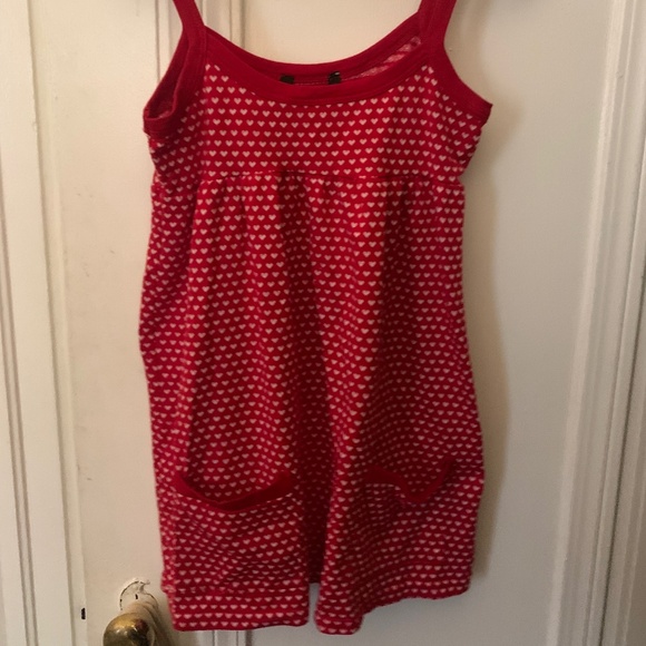 Heart Pattern Tank Top Sweater - Picture 1 of 3